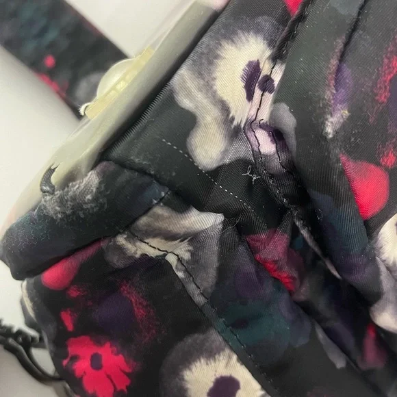 Lug Ace Tote Water Black - Picture 9 of 12